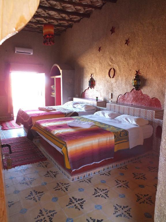 Auberge De Charme Les Dunes D'Or Merzouga Quarto foto